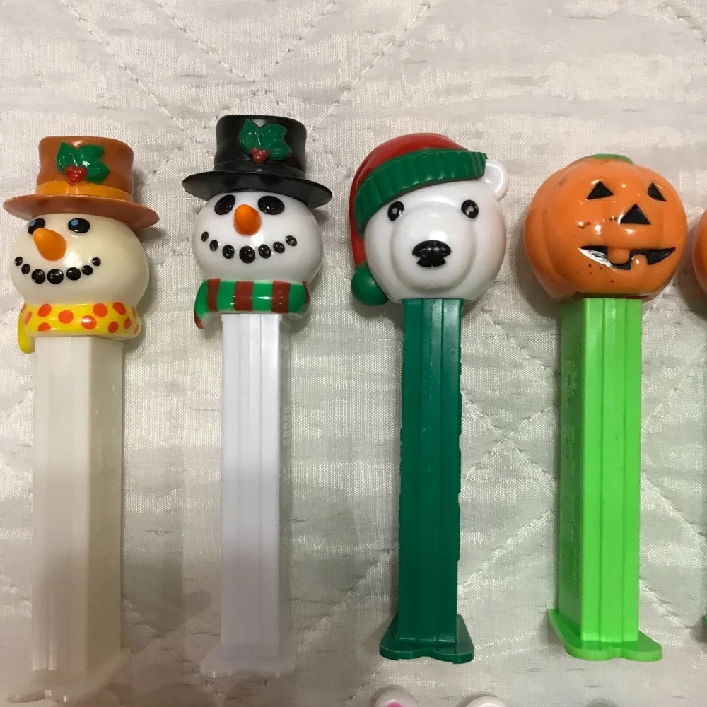 14 Vintage Holiday‎ PEZ Dispender Lot